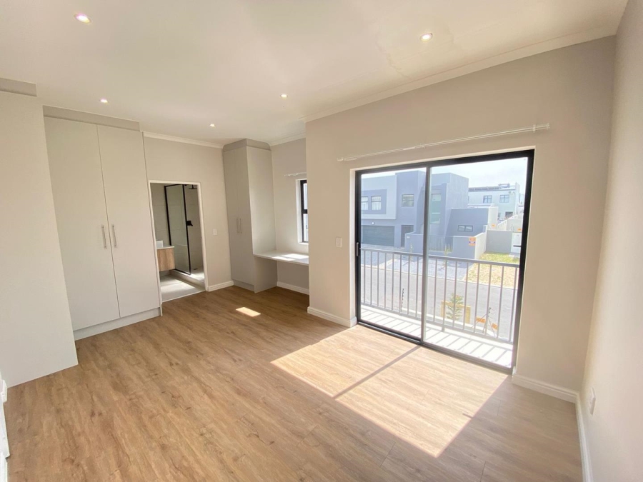 3 Bedroom Property for Sale in Sandown Western Cape